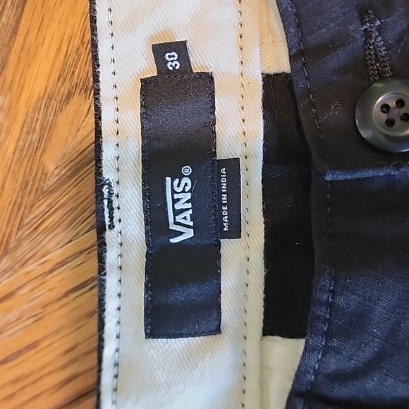 Vans Shorts - Picture 3 of 8